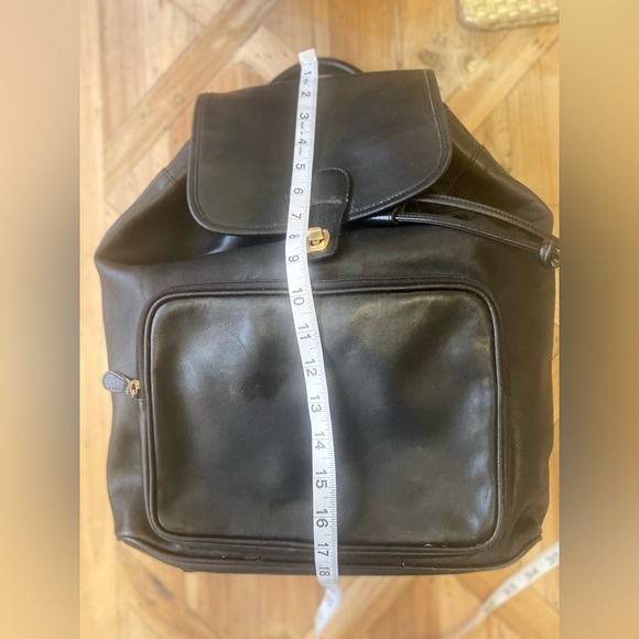 🎀 Super Rare Vintage Coach Retro Classsic Black Leather Backpack EUC   Spacious - Picture 8 of 9